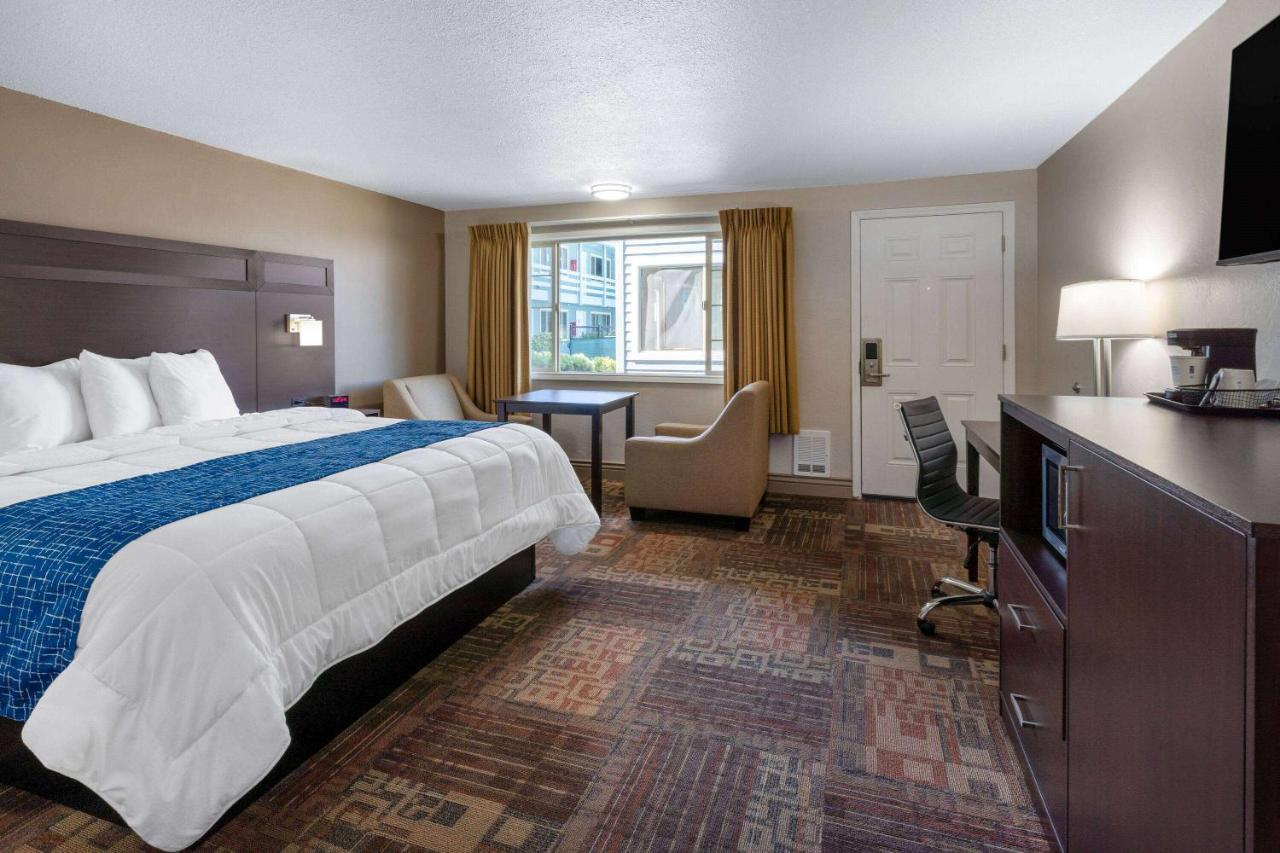 Motel Travelodge By Wyndham 2*